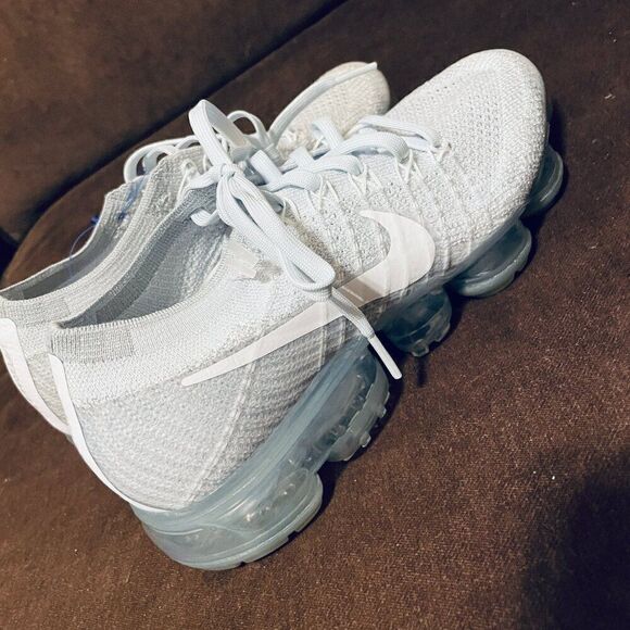 NIKE Flyknit Vapormax 2 Pure Platinum White Wolf womens 7 US 38 EUR Mint - Picture 11 of 15